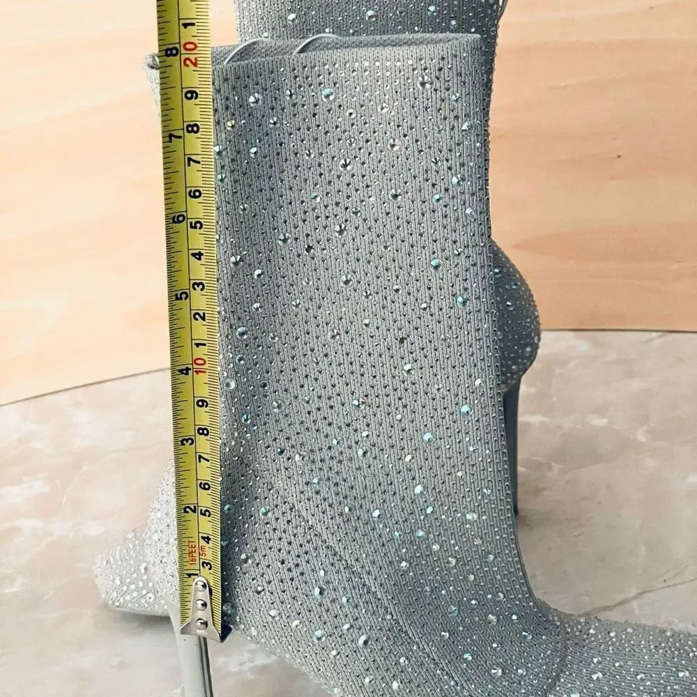 NWT Metropolitan View 10 Karra Rhinestone Sparkly Silver Ankle Stretch Booties